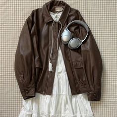 American Retro Black Leather Coat Women New Spring Autumn High Fashion Lapel Motorcycle Women Tops Leather Jacket Coat Black Leather Coat Women, Looks Pinterest, Black Leather Coat, Leather Jacket Outfits, Coat Women, Mode Inspo, 가을 패션