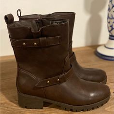 These Are In Perfect Condition And An Absolute Fall-Winter Staple. Casual Brown Lace-up Boots With Block Heel, Brown Knee-high Combat Boots For Winter, Brown Heeled Boots With 4-inch Heel And Round Toe, Brown Boots With 4-inch Heel And Medium Width, Brown Boots Women, Brown Knee-high Heeled Boots With Zipper Closure, Shoes Heels Boots, Brown Boots, Chunky Heels