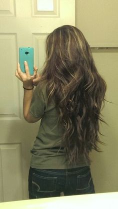 Wavy Hair Highlights Brunettes, Brunette Blond, Blond Highlights, Wavy Hairstyle, Highlights Hair, Colored Curly Hair, Hair Cute, Hair Idea