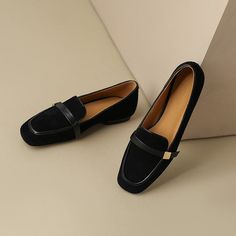 These loafers are designed in a timeless, minimal silhouette, so you'll be sure to wear them often. Made from soft leather, soft bottom that ensure all-day comfort. Wear yours with tailoring and denim alike. Color: Black/ApricotMaterial: SheepskinLining: Genuine LeatherInsole: SheepskinSole: RubberHeels: 1.5Cm/0.59"Weight: 0.22kg Each Shoes Fit true to size, Made in China Production Time: About 5-7 days (Any exceptional case will email you, Please pay attention to your email left) Shipping Time: Elegant Leather Slip-ons For Fall, Suede Slip-ons For Office In Fall, Chic Leather Slip-ons For Work, Elegant Suede Slip-ons With Flat Heel, Fall Workwear Suede Slip-ons, Chic Suede-lined Loafers For Work, Suede Moccasins For Business, Suede Moccasins With Flat Heel For Business, Casual Black Loafers With Suede Lining