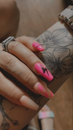 Follow @modern.mentalhealth or @hunny___bee for psychology education && @chucky_gunz for tattoos as pictured 💕 Country Wedding Nails, Acrylic Neon Nails, 20 Birthday Nails, Punchy Nails Designs, Punchy Nails, Long Nail Designs Square, Bolt Nails, Lightning Bolt Nails, Country Acrylic Nails