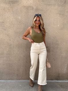 Neutral Canvas Pants by together Trendy Boutique Clothing, Lane 201, Canvas Pants, Mode Inspiration, White Pants, Spring Summer Outfits, Outfits Casuales