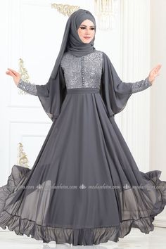 Designer Winter Outfits, Long Sleeve Bridal Dresses, Hijab Wedding Dresses, Muslimah Dress, Pakistani Fashion Party Wear, Mode Abaya, Dress Neck Designs, Muslim Fashion Dress