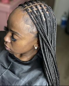 Middle Part Small Knotless Box Braids, Small Knotted Braids, Small Buttlength Knotless Braids, Small Knowles Braids, Nutless Braids, Black Small Knotless Braids, Nutless Braids Styles Long