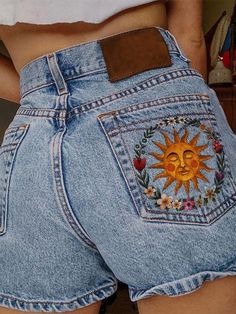 Vacation Fashion, Diy Vetement, Print Denim, Mode Boho, Painted Clothes, Shorts Casual, Embroidered Clothes