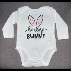 New Baby Bunny 3 Month Onesie. Just In Time For Easter! Support A Small Business With This Purchase! Insta: Goldenpawdesigns Buckeye Baby, Florida Baby, Baby Boy Bear, Support A Small Business, Baby Snowsuit, Pink Onesie, Baby Minnie, Body Suit Outfits