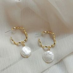 I Only Respond To Acceptable Offers Old Zara Collection Last Pair Elegant Zara Single Earring, Elegant Single Earring By Zara, Zara Dangle Earrings With Matching Set, Zara Dangle Earrings Jewelry Set, Chic Zara Drop Earrings, Zara Elegant Drop Earrings, Elegant Zara Drop Earrings, Zara Metal Jewelry For Gifts, Elegant Silver Zara Earrings