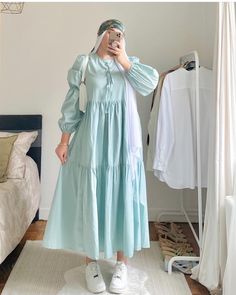 Muslimah Fashion Casual, Stylish Plus Size Clothing, Hijabista Fashion, Womens Winter Fashion Outfits, Muslim Outfits Casual, Bollywood Outfits, Mode Abaya, Modest Dresses Casual