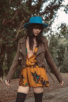 Holiday Shoot for 4th & Elm Boutique. Photography by Champagne Victoria #holiday, #velvet #vintage #boho #bohemian #danidoll #goldstruck #gypsy #fashion #photoshoot #editorial #cute #4thandelm #boutique #longbeach #california  #champagnevictoria #champagneunicorns #photography #highfashion #couture #romper #dress #90s #70s #pinup #sunglasses #cateyes #retro #blue #rollerskates #rollerblades #skating Retro Blue