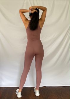 seamless high waisted model is 5'3" wearing a small/medium High Waist Activewear With Built-in Bra For Workout, High Waist Yoga Activewear With Built-in Bra, Fitted Bottoms With Built-in Bra For Pilates, Compressive High-waist Activewear With Built-in Bra, High Rise Fitted Leggings For Workout, Fitted High Rise Workout Leggings, Seamless 4-way Stretch Leggings For Loungewear, Seamless Full-length Fitted Bottoms, High Rise Fitted Athleisure Tights