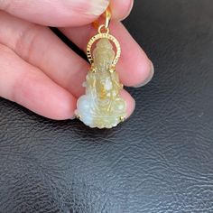 Description: 14k Solid Real Gold Natural Jade Kwan Yin Lady Buddha Natural Jade Pendant (Chain Is Not Included) Item No.: P4.15 Metal Type: 14k Solid Gold, Not Filled Or Plated (Stamped "14k" ) Metal Color: Yellow Gold Measurement: Stones: Natural Jade With Bale: 33 X 16 Mm Without Jade: 23 X 16 Mm Thickness: 6 Mm Est. Total Weight: 4.15 Grams Note: *Chain Is Not Included. Available For Sale In Another Listing. Lady Buddha, Shine Jewelry, Phoenix Necklace, Buddha Jewelry, Kwan Yin, Real Gold Jewelry, Dog Pendant, Round Pendant Necklace, Buddha Pendant