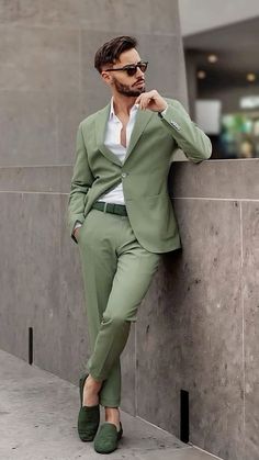 Green Double Breasted Notch Lapel Suit For Groom, Groom Suits With Notch Lapel And Welt Pockets, Groom's Suit With Notch Lapel And Welt Pockets, Green Double Breasted Suit For Groom, Green Double-breasted Suit For Groom, Green Custom Fit Suit For Semi-formal Occasions, Semi-formal Custom Fit Green Suits, Semi-formal Green Custom Fit Suits, Green Shoes Outfit