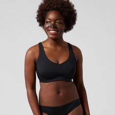 New Athleta Black Bikini Top, Size 34b/C Removable Pads Sporty Swimwear With Built-in Bra For Workout, Athleisure Swimwear With Built-in Bra For Sports, Sporty Swimwear With Built-in Cups, Sports Nylon Bra In Black, Athleisure Sports Bra With Stretch, Athleisure Stretch Sports Bra, Black Compressive Swimwear With Built-in Bra, Functional Seamless Swimwear For Training, Functional Sports Bra For Swimming