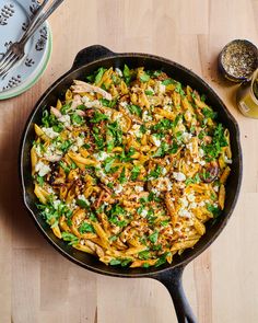 This Baked Skillet Chicken Pasta Is Packed with Fresh Lemon Flavor — Kitchn Skillet Casserole, Yummy Noodles, Pasta With Chicken, Skillet Pasta, Artichoke Chicken, Shredded Chicken Recipes, Skillet Recipes, Pasta Dinners, Lemon Flavor