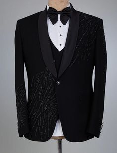 Luxury Tuxedo Suit For Ceremonial Occasions, Luxury Suits For Black-tie Events, Luxury Festive Suit For Black-tie Events, Luxury Tuxedo Three-piece Suit For Black-tie Events, Luxury Tuxedo For Men For Black-tie Events, Luxury Black Tie Tuxedo With Ties, Luxury Men's Tuxedo For Formal Occasions, Luxury Fitted Tuxedo For Ceremonial Occasions, Luxury Men's Tuxedo Blazer