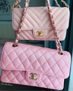 Chanel Handbags Red, Chanel Handbags Collection, Cute Small Bags, Pretty Purses, Pink Sakura, Chanel Cruise, Pink Shades