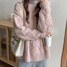 Barista Fits, Mode Ulzzang, Batwing Sweater, Twist Pattern, Yeah Yeah, Thick Sweaters, Teenager Outfits, Vintage Streetwear, Mode Vintage