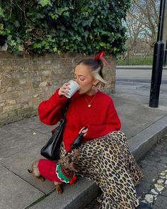 ♥️🐆 Fit Aesthetic, Model Accessories, Chique Outfits, Autumn Fits, Aesthetic Vibes, Print Pants, Mode Inspo, Red Outfit