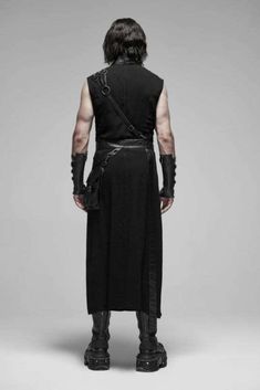 Black Post-apocalyptic Cosplay Costume, Fitted Sleeveless Cosplay Costume, Black Warrior Cosplay Costume For Larp, Black Medieval Vest For Larp, Medieval Style Black Vest For Larp, Black Punk Vest For Cosplay, Black Gothic Vest For Larp, Black Cyberpunk Cosplay Costume For Larp, Gothic Vest For Cosplay In Winter