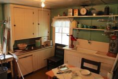 the kitchen is clean and ready to be used for cooking or baking, as well as other things