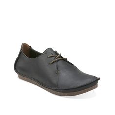 Clarks-Janey Mae Oxford For a cool, casual shoe that will carry you through your day, you will want to get the stylish Janey Mae oxford by Clarks Artisan. Couple Shoes, Clarks Women's, Black Leather Shoes, Shoes Loafers, Clarks Shoes, Perfect Shoes, Casual Shoes Women, Womens Heels, Lace Up Shoes