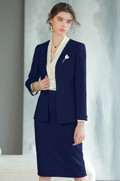 Simple V-neck Skirt Suit - FashionByTeresa Coral Skirt, Navy Blue Skirt, Stylish Short Dresses, Soft Coral, Skirt Suit Set, Woman Suit Fashion, Professional Wardrobe, Classy Work Outfits