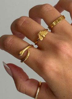 This simple gold band is the perfect stacker for any collection! Minimalist ring, gold band stack ring, stackable ring set stack, ribbed ring spacer stack ring, gold rings women dainty band everyday ring - gold filled- stainless steel and gold- Style: Minimalist Gold Ring Sets Simple, Gold And Silver Stacked Ring, Stacked Gold Rings With Gem Stones, Luxury Minimalist Yellow Gold Rings, Luxury Dainty Stackable Rings, Luxury Dainty Midi Rings, Gold And Silver Stackable Ring, Dainty Gold Ring Sets, Luxury Gold Dainty Midi Rings