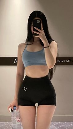 ejercicios para bajar barriga y cintura #ejercicios #fitness #gym #entrenamiento #salud #fit #n #ejerciciosencasa #fitnessmotivation #ejercicio #workout #training Edit Selfies, Gymwear Outfits, Aesthetic Rings, Gym Aesthetic, Fitness Wear Outfits, Gym Fits, Ideal Body, Fitness Inspiration Body, Body Inspiration