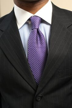 nice colors - but contrasting the size of the patterns gives a more dynamic result. Grey Pinstripe ... Full Windsor Knot, Business Casual Slacks, Half Windsor, Horse Clothes, Ben Silver, Grey Pinstripe Suit, Windsor Knot, Silver Shirt, Mixing Patterns