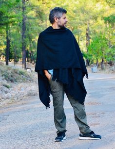 BUY 2 GET %30 OFF! Grey Poncho Men %25 OFF SALE HAS STARTED! Shipping details: Estimated delivery 2-5 bus. days Express shipping on all orders US CAN UK EU UK Wool cotton blend poncho for men -- Black Measurements: 140x155 cm 55''x61'' This beautiful boho poncho jacket is super comfy and easy to wear Perfect for winter season, Keeps you very warm Free size, Great fit for S,M,L,XL Made of highest quality cotton wool acrylic blend Very stylish and fashionable, Cozy and elegant Perfect Christmas, b Black Winter Cape For Outdoor, Black Winter Outdoor Cape, Black Poncho Outfit, Pancho Outfit, Poncho Outfit Winter, Poncho For Men, Poncho Men, Mens Poncho, Poncho Outfit