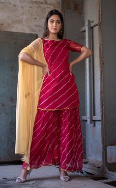 #leheriya #slowfashion #suitset #ethnic #ethnicwear #ethnicclothes #ethnicfashion #ethnicstyle #womensfashion #ethicalfashion #ethicallymade #handcrafted #handmade #designersuits #divawear #wudbox Lehriya Kurti Designs, Lehriya Dress, Lehariya Kurti Designs, Jaipur Shopping, Festive Outfit Ideas, Ethenic Wear, Birthday Room, Silk Kurti Designs, House Wear