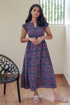 Pen Kalamkari Frocks For Women, Cotton Frock Pattern For Women, Simple Frock Designs For Women, Simple Kurti Designs Casual, Churidhar Designs For Stitching, Cotton Frock Designs For Women, Simple Cotton Frocks For Women, Cotton Frocks For Women, Cotton Dress Pattern Indian