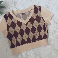 Womens Tan Brown Short Sleeve V Neck Argyle Sweater Preppy Nwot Retro Beige V-neck Top, Swag Fits, Sweater Preppy, Brown Shorts, Argyle Sweater, Shein Tops, Brown Beige, Tan Brown, Womens Tops