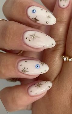 #nails #nailsinspire cute settt Star Aesthetic, Unghie Sfumate, Nails Gold, Nails Nude, Nails Fake, Fire Nails, Funky Nails, Dream Nails