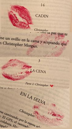 an open book with red lipstick imprints on it and the words la cena written in spanish