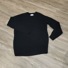 Never Worn Very Warm Tall Size Oversized Black Crew Neck Sweater For Everyday, Black Everyday Sweater For Fall, Oversized Crew Neck Outerwear For Everyday, Black Crew Neck Outerwear For Work, Black Casual Sweater Relaxed Fit, Black Relaxed Fit Casual Sweater, Oversized Black Sweater For Work, Oversized Black Outerwear For Everyday, Everyday Oversized Black Outerwear