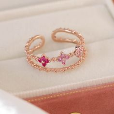 📌 Please Note: When adjusting the ring, please squeeze or expand the ring body slowly and gently. 💎 Materials: 14k Rose Gold Electroplated - more durable than regular platings Cubic Zirconia 📐 Size: Adjustable Open Design - Size 6+ Rosa Gold, Purple Diamond, Pink Blossom, Open Design, Niche Design, Style Korean, Diamond Crystal, Pink Tourmaline, Adjustable Rings