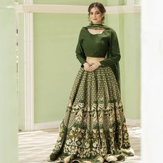 Pakistani Bridal Dress In Green Lehenga Choli Style Choli Style, Pakistani Gown, Green Lehenga Choli, Pakistani Bridal Dress, Lehenga Bridal, Choli Dress, Lehenga Dupatta, Lehenga Gown, Green Lehenga