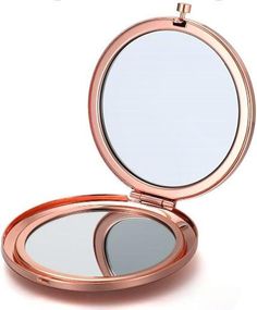 the compact mirror has two mirrors in it