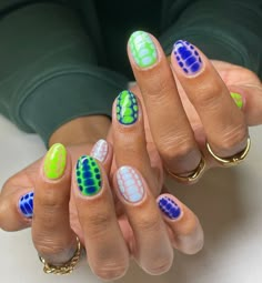 Funky Blue Nails, Nails For Trip, Eccentric Nails, Green And Blue Nails, Summa Nails, Fun Summer Nail Designs, Mani Pedi Designs, Natural Short Nails, Blue And Green Nails