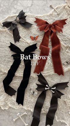 Bows In Fashion, Felt Bats Diy, Halloween Ribbon Crafts, Diy Bat Decor, Velvet Sewing Projects, Useful Sewing Projects Ideas, Goth Accessories Diy, Velvet Projects, Useful Things To Sew