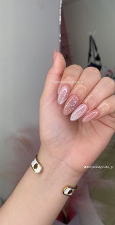 Soft Gel Nails Design For Morena, Preppy Ootd, Soft Gel Nails, Gel Nail Designs, Xmas Nails, Pretty Acrylic Nails, Nails Inspo, Dope Nails, Cute Acrylic Nails