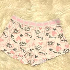 ❤️Woman’s boxer shorts adorable for Valentine’s Day! Cute Boxers For Woman, Women In Boxers, Boxers For Women Shorts, Boxers Female, Boxer Pjs, Boxers Outfit Female, Boxer Shorts For Women Outfit, Boxers For Girls, Boxers Outfit