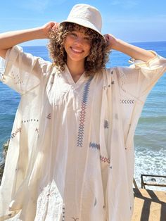 A natural white oversized dress with a boxy sleeve, v-neck, and side pockets. The high-quality fabric elevates its comfort and ease. Style it with flats to make a statement. Co Ords Outfits, Shopping World, Mid Dresses, Bandeau Top, High Point