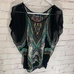 In Great Condition. Sheer Like Material. Size M. White Ruffle Sleeve Top, Collar Shirts Women, Black And White Leaves, Maroon Blouse, Dressy Blouse, Embellished Blouse, Purple Blouse, Blouse Sleeveless, Short Sleeve Cardigan