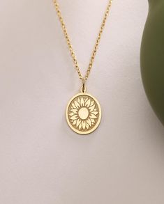 Silver Sunflower Disc Pendant - Sunflower Disc Silver Necklace ● Material of pendant: 925K Sterling Silver ( REAL SİLVER ) ● Metal Stamp: 925K Sterling Silver ( REAL SİLVER ) ● The pendant is available in 4 sizes: - 0,70 x 0,51 inches / 18x13 mm ( In the photos ) - 0,74 x 0,55 inches / 19x14 mm - 0,82 x 0,62 inches / 21x16 mm - 0,94 x 0,70 inches / 24x18 mm ( In the photos the size is 0,70 x 0,51 inches ( Jump Ring inner diameter: 4 mm  ● Material of Chain: 925K Sterling Silver REAL SİLVER  The Disc Pendant, Disc Necklace, Pendant Silver, Jump Rings, Metal Stamping, Gift Birthday, Sterling Silber, Silver Pendant, Metallic Silver