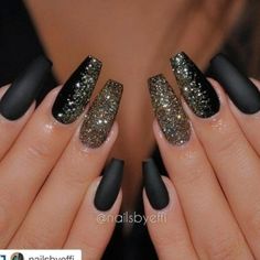 New Years Nail Designs, New Years Nails, Glitter Manicure, Matte Black Nails, Gold Glitter Nails, Glamorous Nails