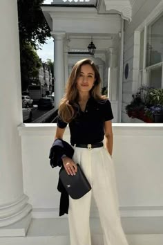 Old Money Fits, Adrette Outfits, Effortless Chic Style, Style Parisienne, Office Fits, Old Money Fashion, Old Money Outfit, Money Fashion, Money Outfit