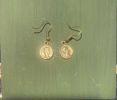 Small gold coin dangle earrings Gold Coin Pendant Earrings, Gold Coin Earrings, Room Ideas Aesthetic, Coin Earrings, Gold Coin, Gold Coins, Chicago Il, Aesthetic Outfits, Favorite Jewelry