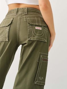 ZIP BAGGY CARGO PANT Cathartic Pants, Green Carpenter Pants, Style Roots, Cargo Pants Baggy, Earth Style, Climbing Pants, Baggy Cargo Pants, Green Jeans, Painted Denim